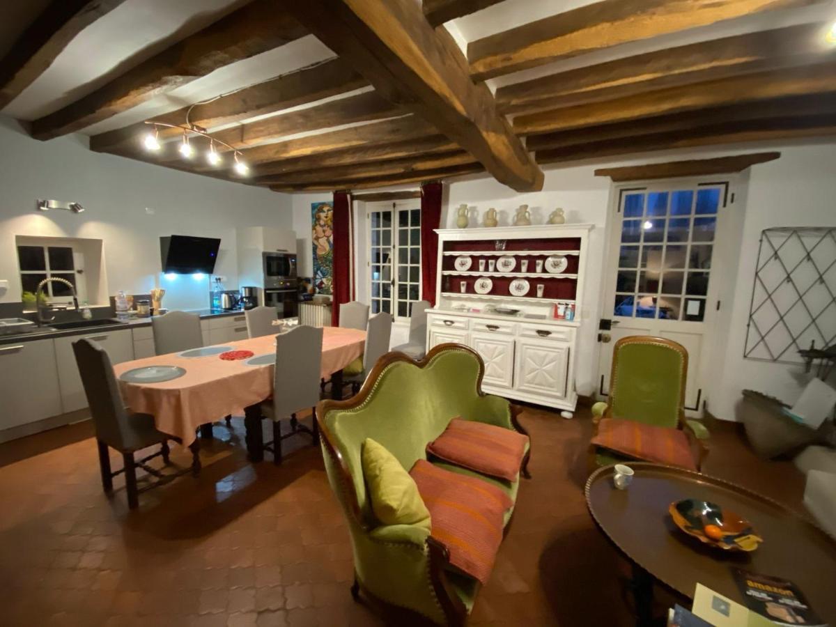 Maison Des Arts Francueil 外观 照片