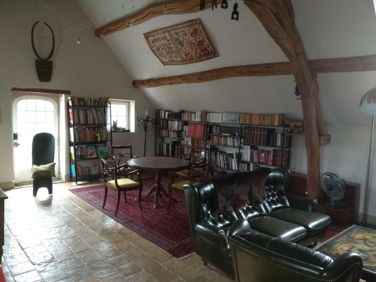 Maison Des Arts Francueil 外观 照片
